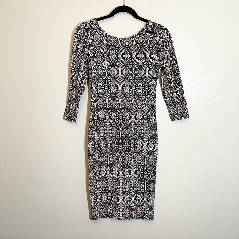 Forever 21ā Womens Printed Round Neck 3/4 Sleeve Bodycon Dress Black Large NWT